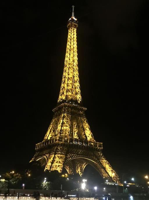 Private Bedrooms Near Eiffel Tower París Exterior foto