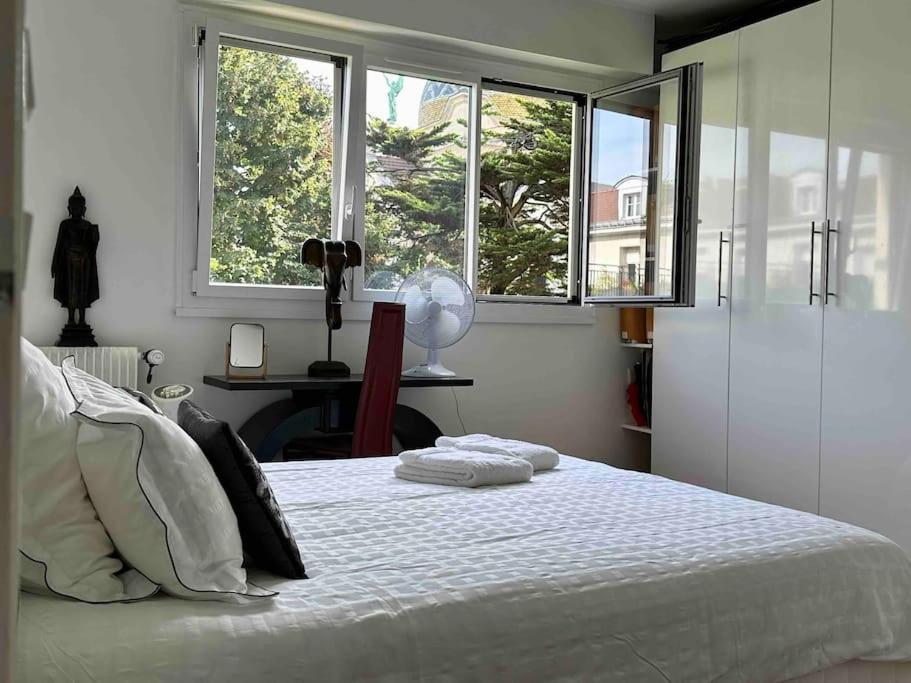 Private Bedrooms Near Eiffel Tower París Exterior foto